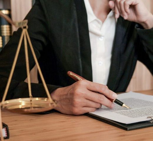 business-lawyer-attorney-e1654047453656